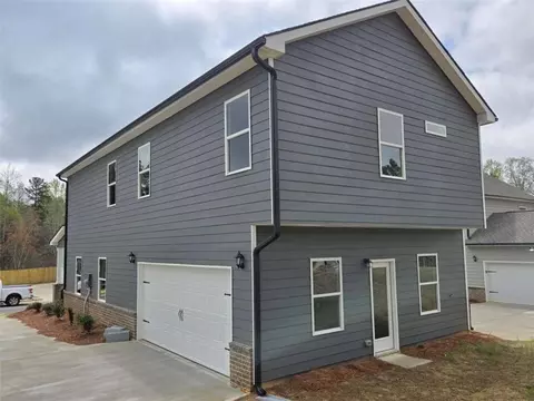 Exterior - 145 Heard Ln, Covington, GA 30014 photo 5 of 17