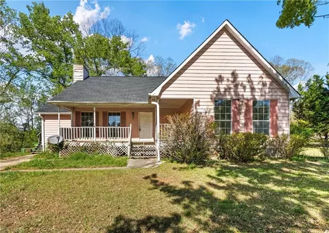 121 Mixon St, Griffin, GA 30224