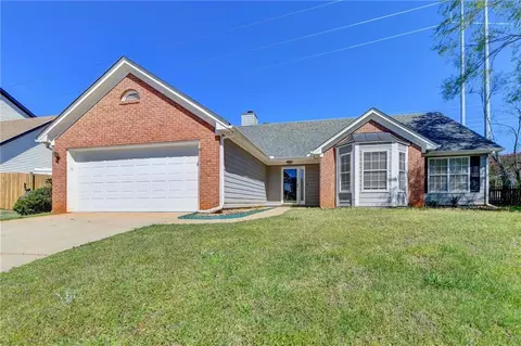 1435 Wheatfield Dr, Lawrenceville, GA 30043