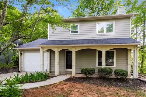 325 Springlake Dr, Lawrenceville, GA 30046