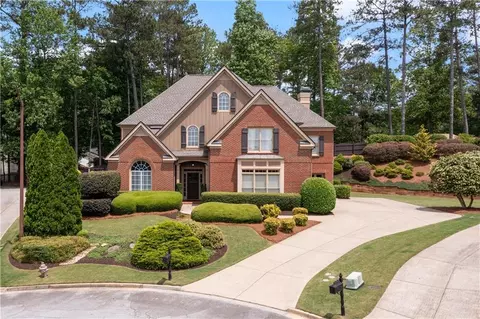 3998 Guardsman Ct NE, Roswell, GA 30075