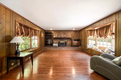 Living - 1682 Argonne Dr, Morrow, GA 30260 photo 2 of 7