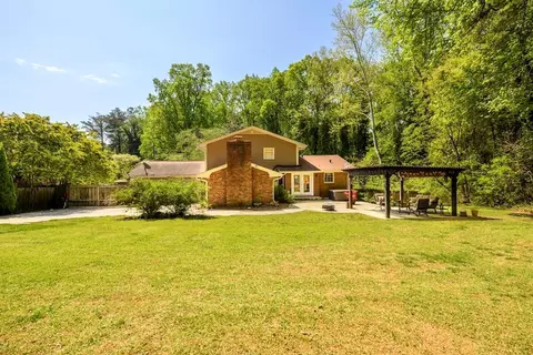 Exterior - 1682 Argonne Dr, Morrow, GA 30260 photo 16 of 19