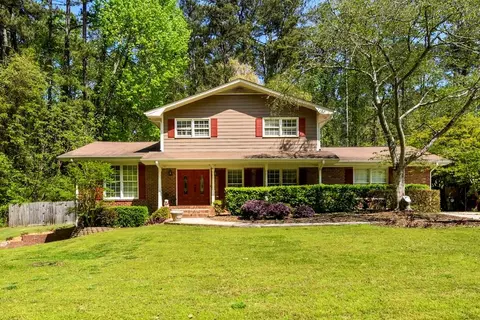 1682 Argonne Dr, Morrow, GA 30260