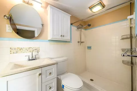 Bath - 1682 Argonne Dr, Morrow, GA 30260 photo 3 of 3