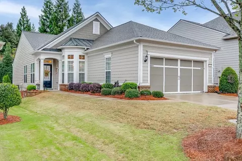 6526 Chestnut Walk, Hoschton, GA 30548