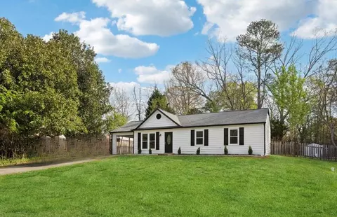 356 Meadow Trace Dr, Auburn, GA 30011