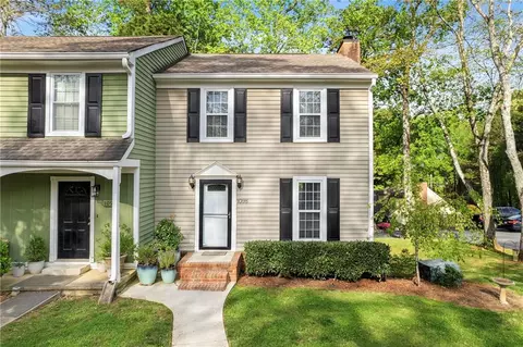 1098 New Haven Dr SW, Marietta, GA 30064