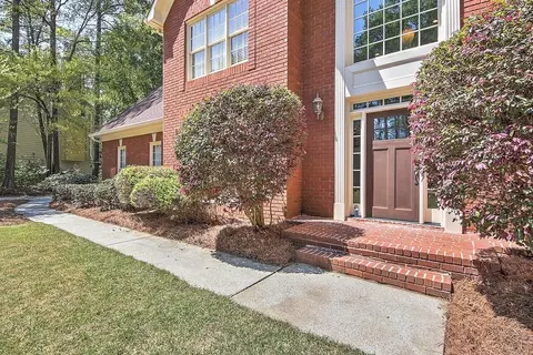 1109 Lynhurst Ln, Snellville, GA 30078