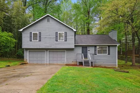 241 Fox Ridge Ct, Dallas, GA 30157