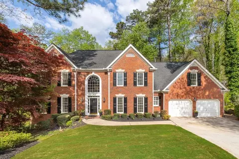 8190 Overview Ct, Roswell, GA 30076