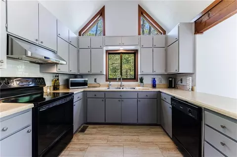 Kitchen - 2841 Pine Cone Ln, Duluth, GA 30096 photo 2 of 6