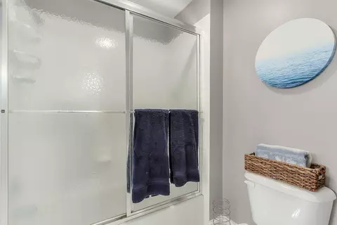 Bath - 760 E Shore Dr, Canton, GA 30114 photo 5 of 6