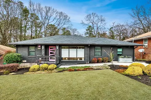 1926 Longdale Dr, Decatur, GA 30032