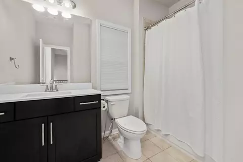 Bath - 4190 Morrison Way #14, Chamblee, GA 30341 photo 6 of 7