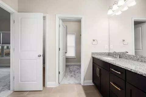 Bath - 4190 Morrison Way #14, Chamblee, GA 30341 photo 2 of 7