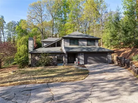 90 Fairway Ridge Dr, Alpharetta, GA 30022