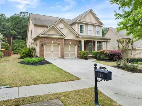 7814 Brass Lantern Dr, Flowery Branch, GA 30542