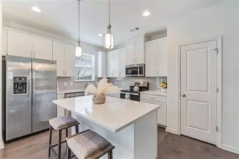 2721 Avanti Way, Decatur, GA 30035