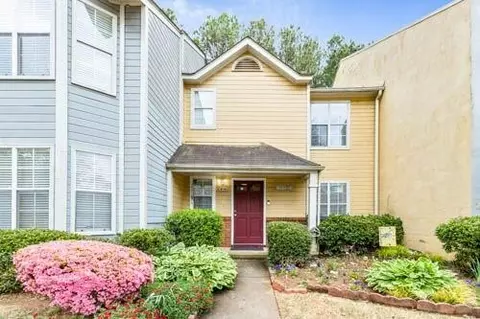3210 Long Iron Dr, Lawrenceville, GA 30044
