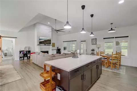Kitchen - 100 Glenview Ln, Commerce, GA 30529 photo 4 of 4