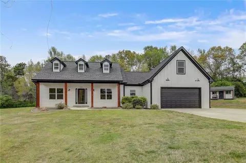 100 Glenview Ln, Commerce, GA 30529