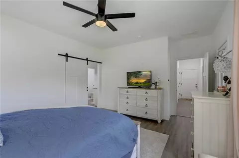 Bedroom - 100 Glenview Ln, Commerce, GA 30529 photo 3 of 7