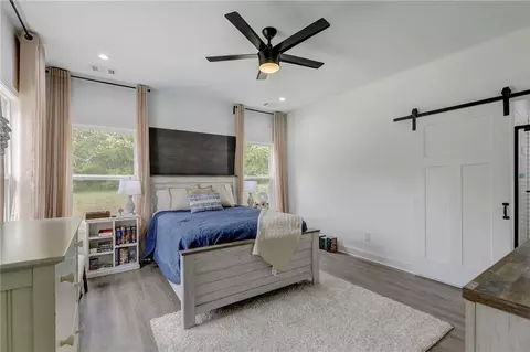 Bedroom - 100 Glenview Ln, Commerce, GA 30529 photo 1 of 7