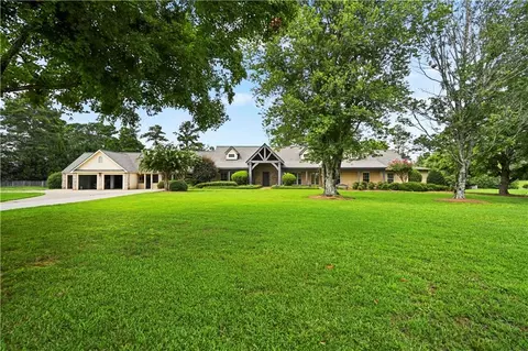 2390 Bethany Rd, Madison, GA 30650