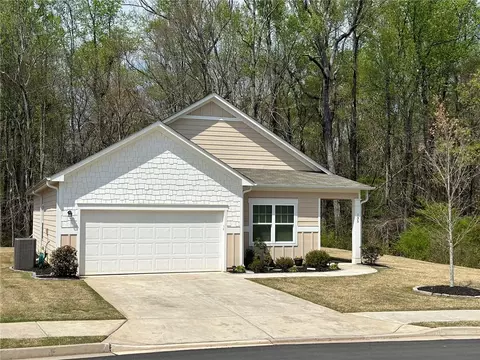 135 Morrow Pl, Dawsonville, GA 30534