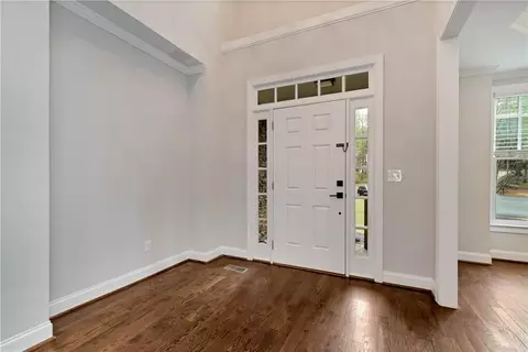 Entry Way - 7920 Willow Pt, Gainesville, GA 30506 photo 1 of 7