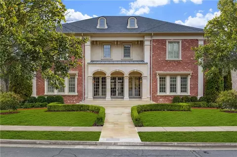 240 Trimble Crest Dr, Atlanta, GA 30342