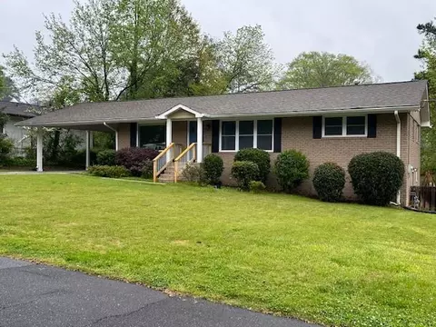 511 Sybil Ln SE, Marietta, GA 30067