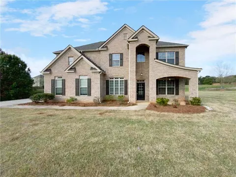 200 Barcelona Dr, Covington, GA 30016