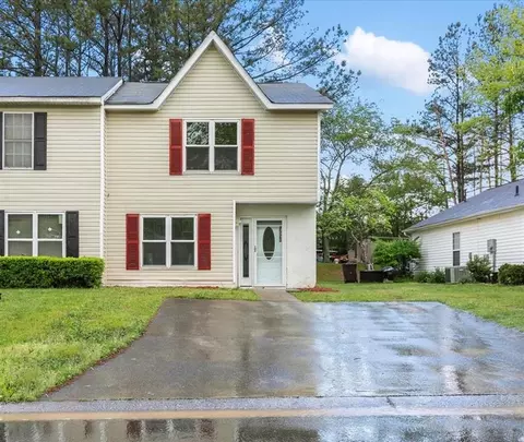 3523 Ten Oaks Cir, Powder Springs, GA 30127