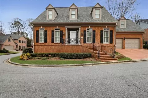 10 Downshire Cir, Decatur, GA 30033