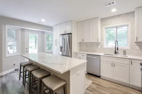 200 Saddle Horn Cir, Roswell, GA 30076