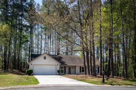 4472 Whitt Station Run NW, Acworth, GA 30101