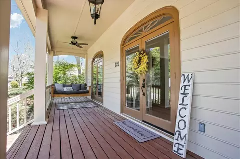 320 Sageglen Rd, Lawrenceville, GA 30044