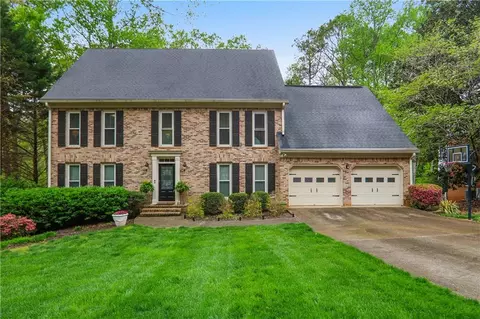 190 River Landing Dr, Roswell, GA 30075