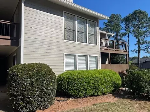 313 Park Ridge Cir, Marietta, GA 30068