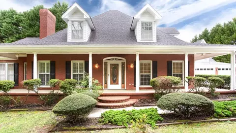 3165 Briscoe Rd, Loganville, GA 30052