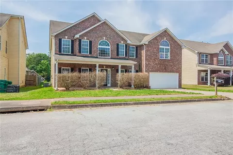 6637 Piazza Dr, Jonesboro, GA 30238