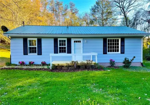 182 Hughes St, Mccaysville, GA 30555