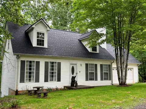 320 Cherokee Trce, Dahlonega, GA 30533