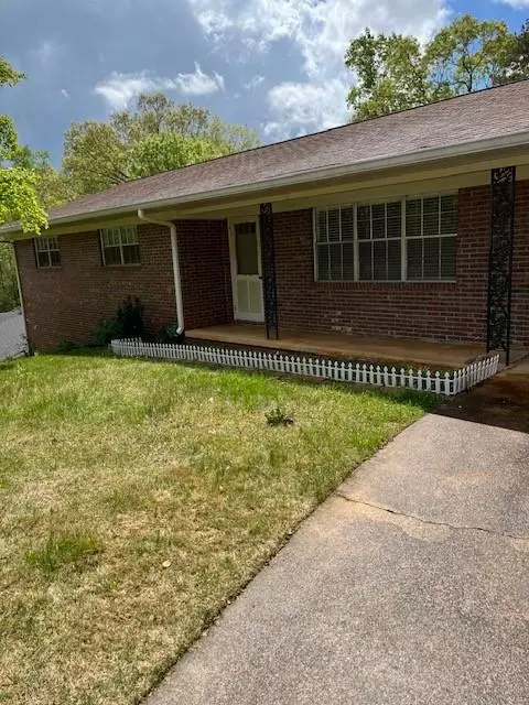 2639 Shady Valley Rd, Gainesville, GA 30507