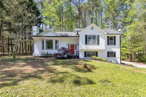 74 Maplewood Dr, Acworth, GA 30101