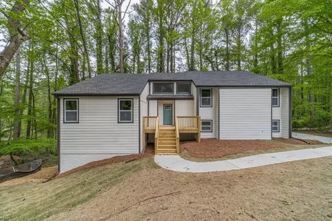 164 Concorde Way SW, Lilburn, GA 30047
