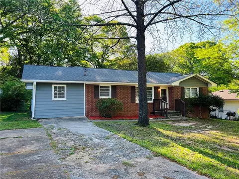 125 Arnold Pl, Jonesboro, GA 30236