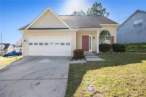 5376 Wellborn Creek Dr, Lithonia, GA 30058